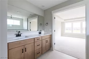 32601 Royal Troon Dr, Avon Lake, OH 44012 - Photo 43