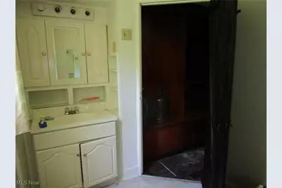 220 Daniels Avenue, Conneaut, OH 44030 - Photo 33