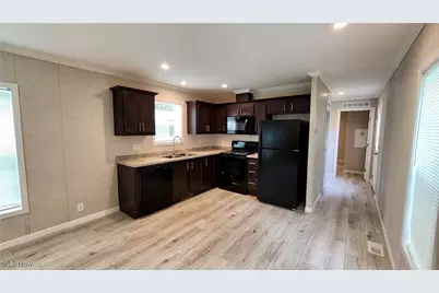 8323 Eagle Road #18, Kirtland, OH 44094 - Photo 7