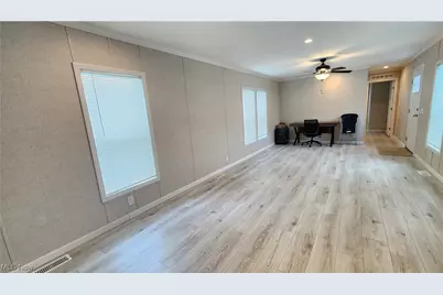 8323 Eagle Road #18, Kirtland, OH 44094 - Photo 5