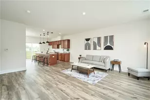 606 Mull Ave, Akron, OH 44313 - Photo 5