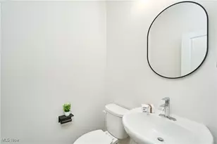 606 Mull Ave, Akron, OH 44313 - Photo 15