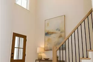 456 Bordeaux Blvd, Grandview Heights, OH 44147 - Photo 3