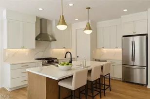 456 Bordeaux Blvd, Grandview Heights, OH 44147 - Photo 9