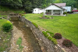13088 Clay Hwy, Lizemores, WV 25125 - Photo 5