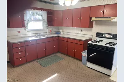 1201 1/2 N 5th Street, Toronto, OH 43964 - Photo 9