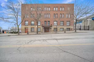 1133 W 9th St, Loveland, OH 44113 - Photo 1