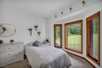 7454 Euclid Chardon Road, Kirtland, OH 44094 - Photo 27