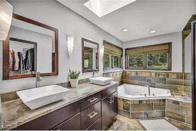 7454 Euclid Chardon Road, Kirtland, OH 44094 - Photo 23