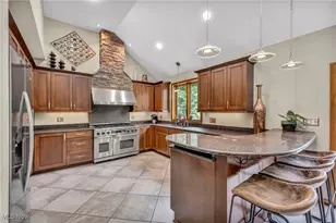 7454 Euclid Chardon Rd, Kirtland, OH 44094 - Photo 9