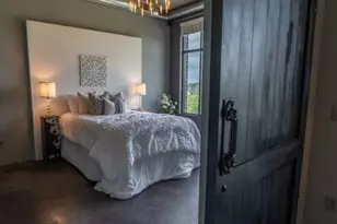 21 Furnace St, Akron, OH 44308 - Photo 11