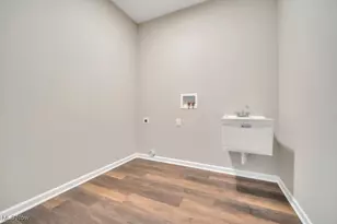 220 Alexander Dr, Elyria, OH 44035 - Photo 23