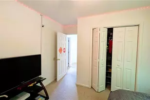 33 Alaska Ave, Chester, WV 26034 - Photo 9