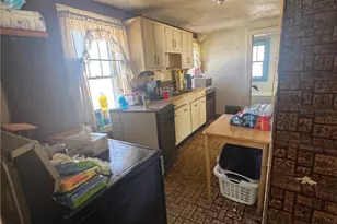 115 1/2 Ekey St, Steubenville, OH 43953 - Photo 7