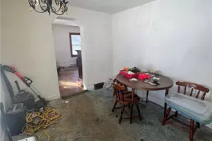 115 1/2 Ekey St, Steubenville, OH 43953 - Photo 3