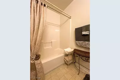 203 Willow Brook Drive NE, Warren, OH 44483 - Photo 27