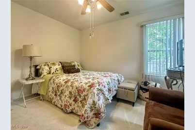 203 Willow Brook Drive NE, Warren, OH 44483 - Photo 23