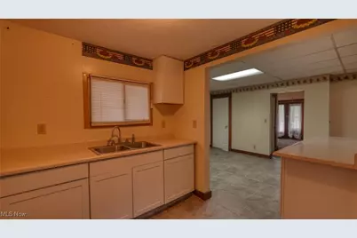 1515 Stewart Avenue, Cambridge, OH 43725 - Photo 7