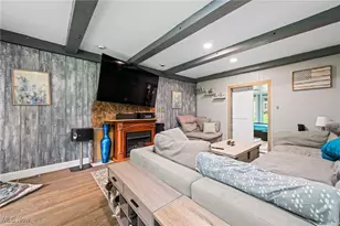 8902 Taylor May Rd, Chagrin Falls, OH 44023 - Photo 7