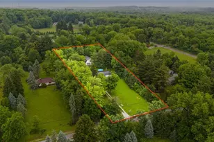 8902 Taylor May Rd, Chagrin Falls, OH 44023 - Photo 5