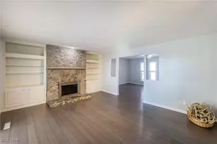 5605 Pleasant View Dr, Nashport, OH 43830 - Photo 9