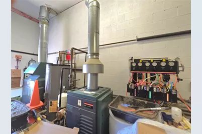 6200 Frazeysburg Road, Zanesville, OH 43830 - Photo 21