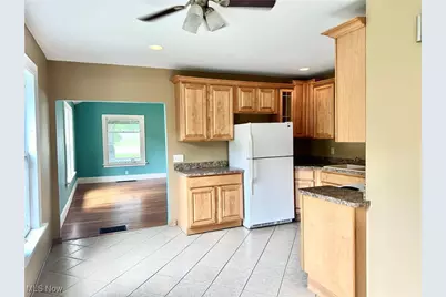 8026 Elm Street, Garrettsville, OH 44231 - Photo 15