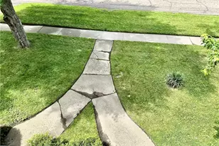 8026 Elm St, Garrettsville, OH 44231 - Photo 7