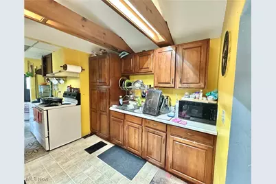 8026 Elm Street, Garrettsville, OH 44231 - Photo 27