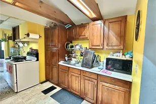 8026 Elm St, Garrettsville, OH 44231 - Photo 27