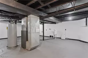 359 Beechwood Dr, Akron, OH 44320 - Photo 31