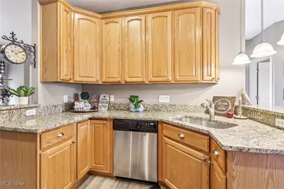 2395 Tremont Avenue, Loveland, OH 44113 - Photo 11