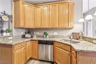 2395 Tremont Ave, Loveland, OH 44113 - Photo 11