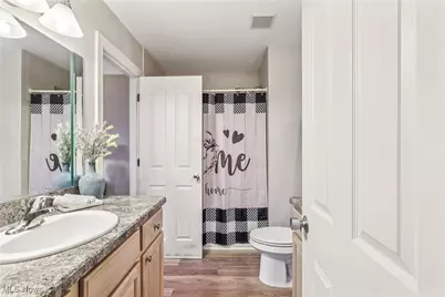 2395 Tremont Avenue, Loveland, OH 44113 - Photo 35