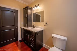 1318 21st St, Vienna, WV 26105 - Photo 13
