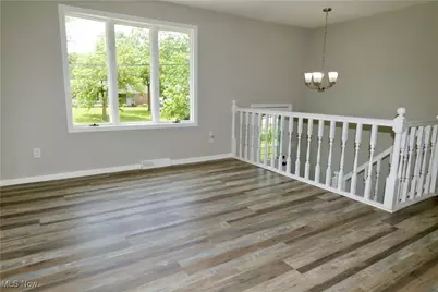 1273 Spruce Tree Lane, Amherst, OH 44001 - Photo 9