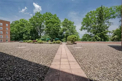 19201 Van Aken Boulevard #211, Huber Heights, OH 44122 - Photo 21