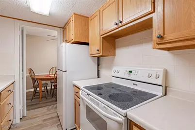 19201 Van Aken Boulevard #211, Huber Heights, OH 44122 - Photo 9