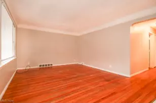2807 Park Dr, Parma, OH 44134 - Photo 9
