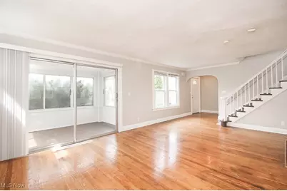 967 Pembrook Road, Cleveland Heights, OH 44121 - Photo 5