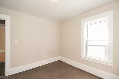 1725 Preyer Avenue, Cleveland Heights, OH 44118 - Photo 11