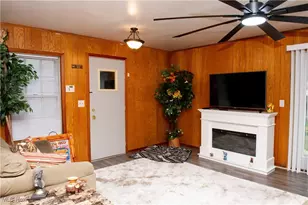 1863 Deerfield Ave SW, Warren, OH 44485 - Photo 11