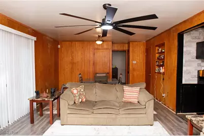 1863 Deerfield Avenue SW, Warren, OH 44485 - Photo 13