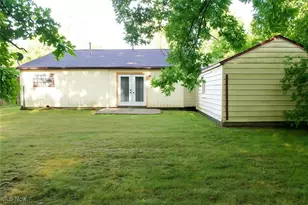 1863 Deerfield Ave SW, Warren, OH 44485 - Photo 27