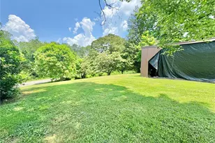 33 Knight Ln, Big Bend, WV 26136 - Photo 11