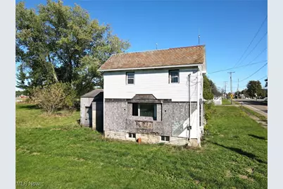 15862 W Akron Canfield Road, Berlin Center, OH 44401 - Photo 5