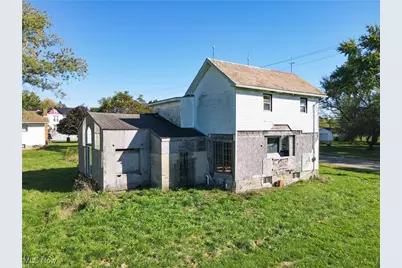 15862 W Akron Canfield Road, Berlin Center, OH 44401 - Photo 3