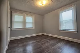 914 Dan St, Akron, OH 44310 - Photo 7