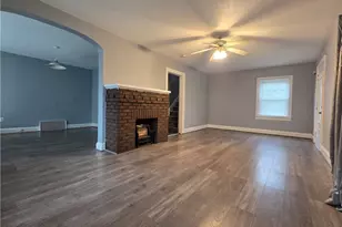 914 Dan St, Akron, OH 44310 - Photo 3