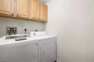 12550 Lake Ave, Oakwood, OH 44107 - Photo 17